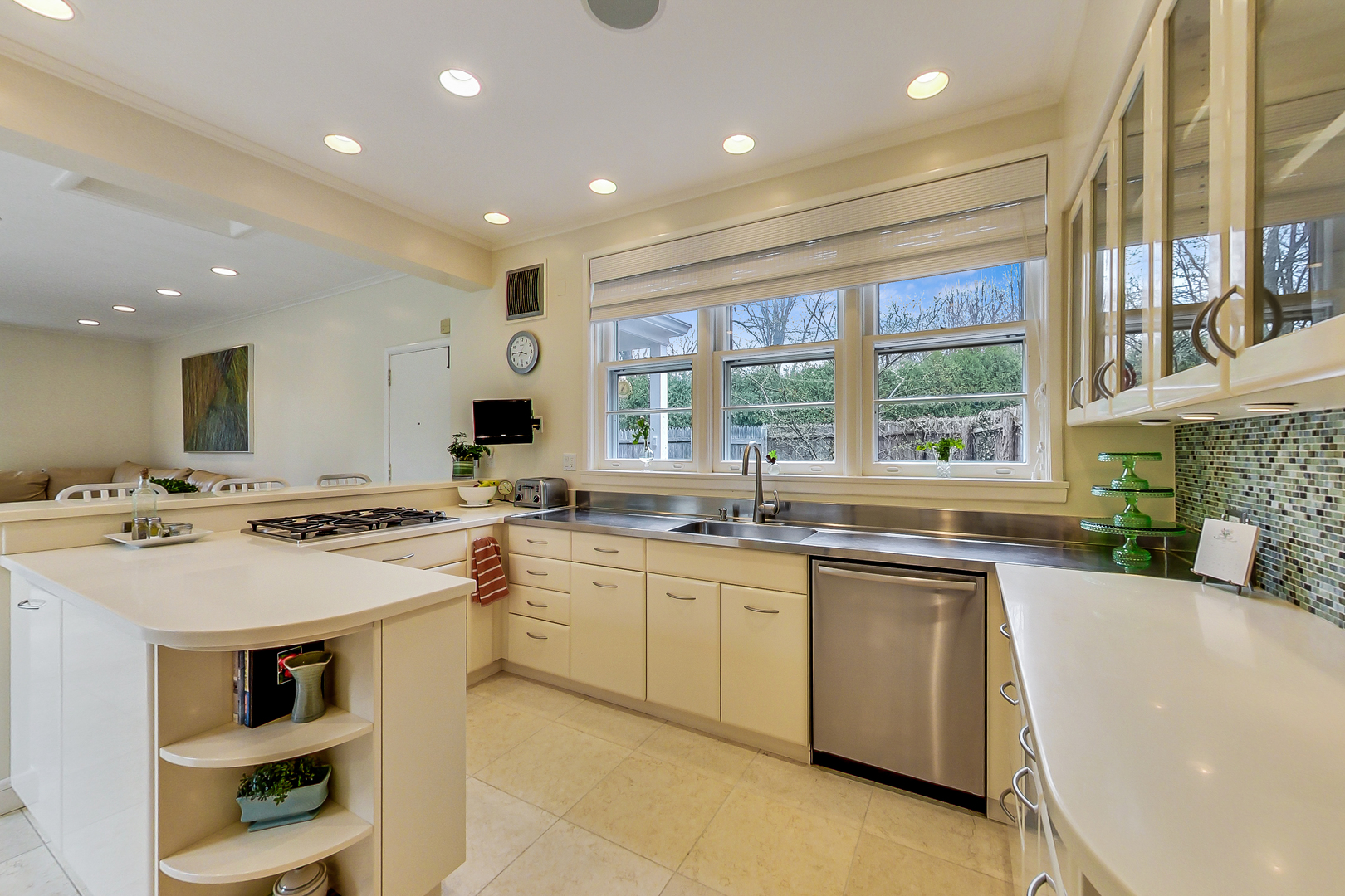 690 North Green Bay Road Lake Forest, IL 60045 - Photo 16 of 49