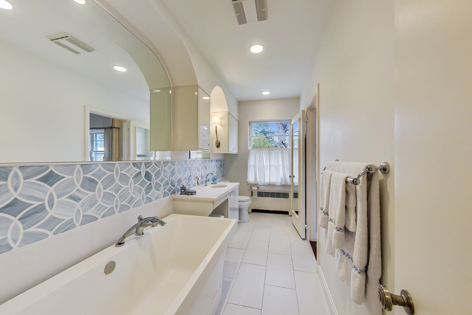 690 North Green Bay Road Lake Forest, IL 60045 - Photo 23 of 49