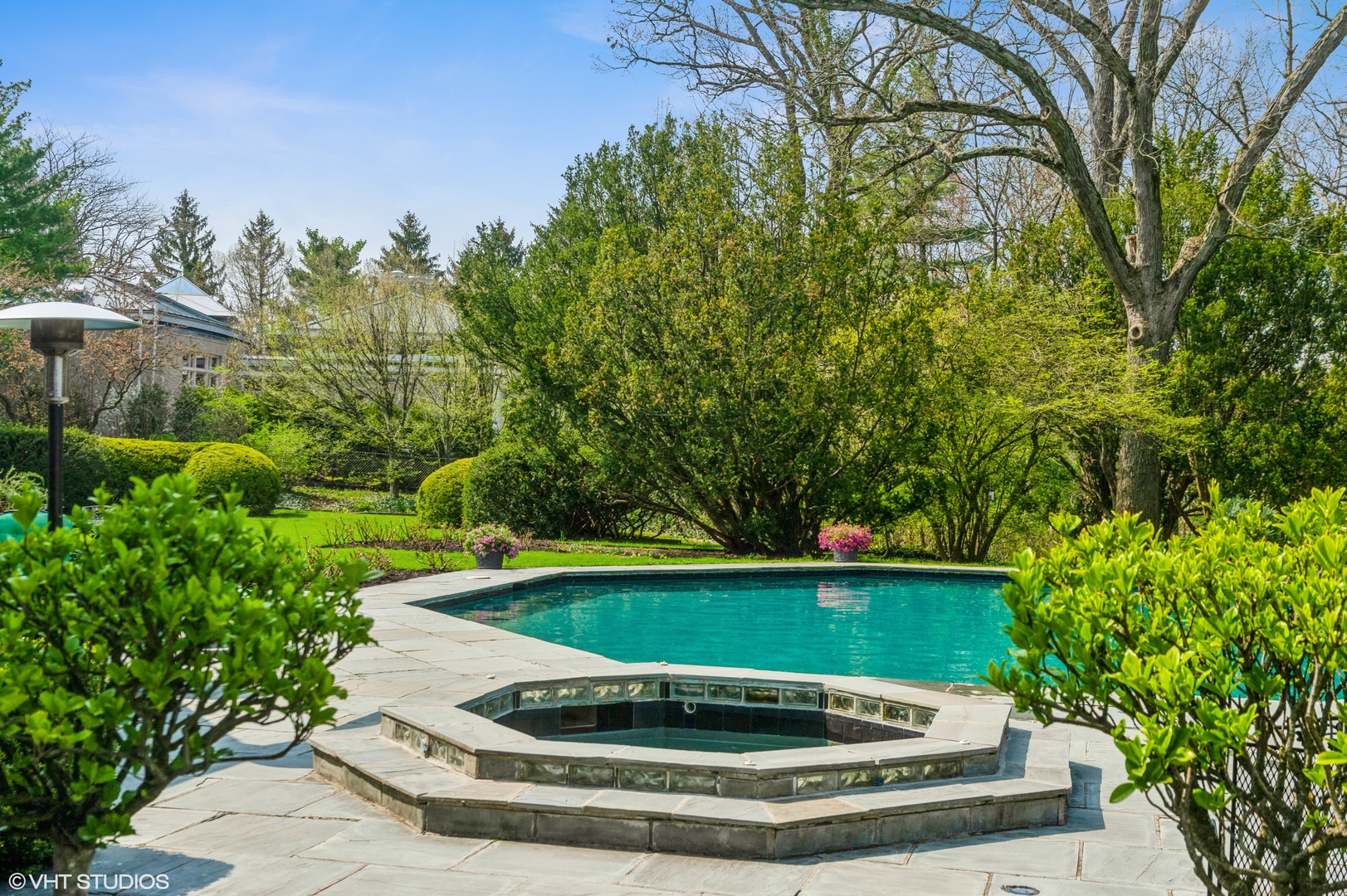 690 North Green Bay Road Lake Forest, IL 60045 - Photo 33 of 49