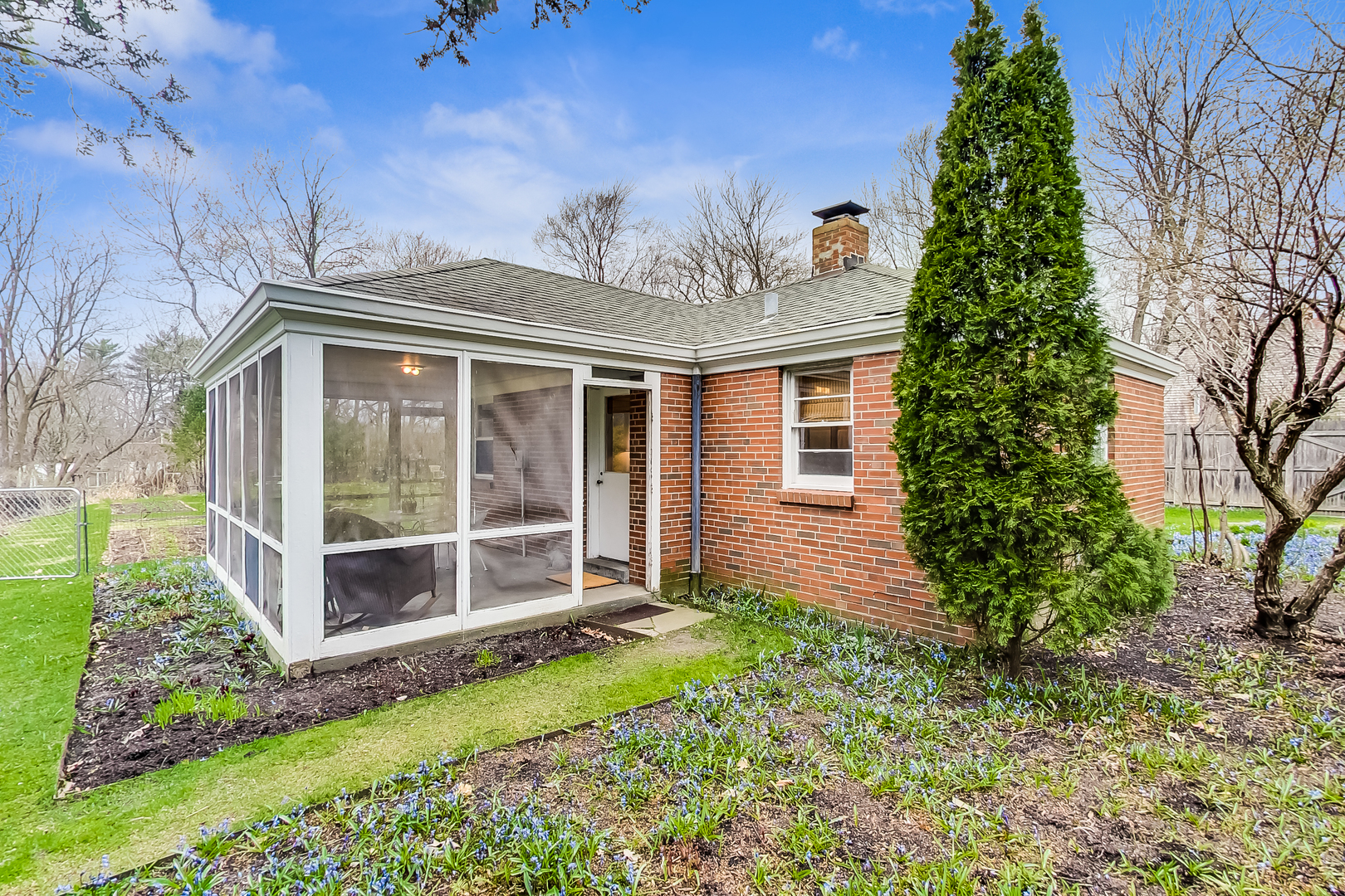 690 North Green Bay Road Lake Forest, IL 60045 - Photo 35 of 49