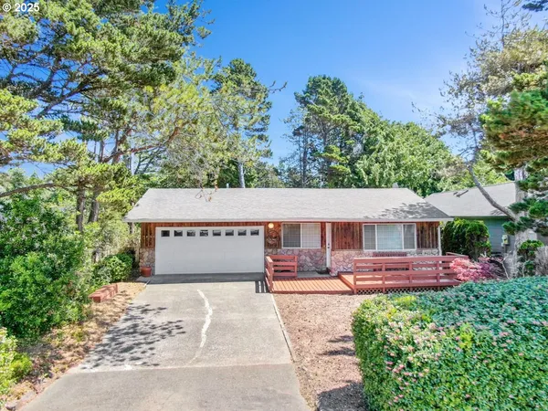 $420,000 | 5450 Hacienda Avenue, Lincoln City, OR 97367