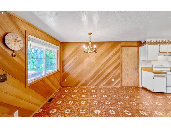 $420,000 | 5450 Hacienda Avenue, Lincoln City, OR 97367