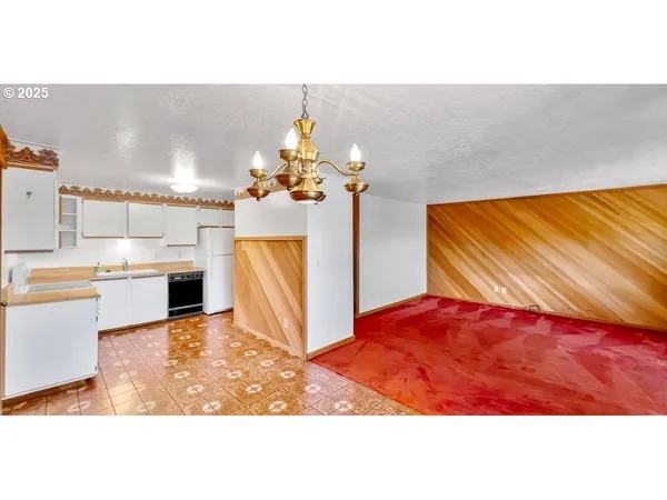 $420,000 | 5450 Hacienda Avenue, Lincoln City, OR 97367