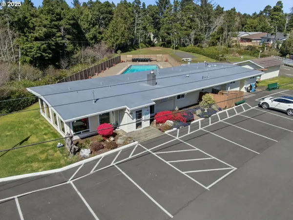 $420,000 | 5450 Hacienda Avenue, Lincoln City, OR 97367
