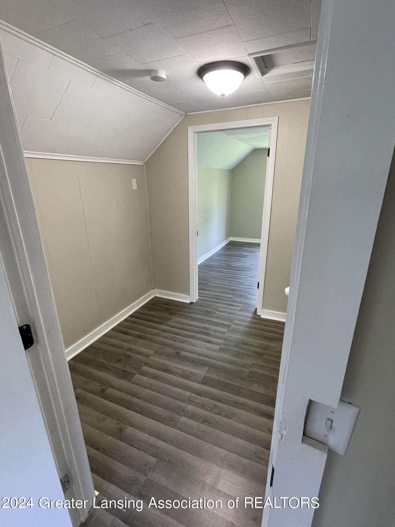 4918 Pleasant Grove Road Lansing, MI 48910 - Photo 8 of 12 20240715_131337374_0.0