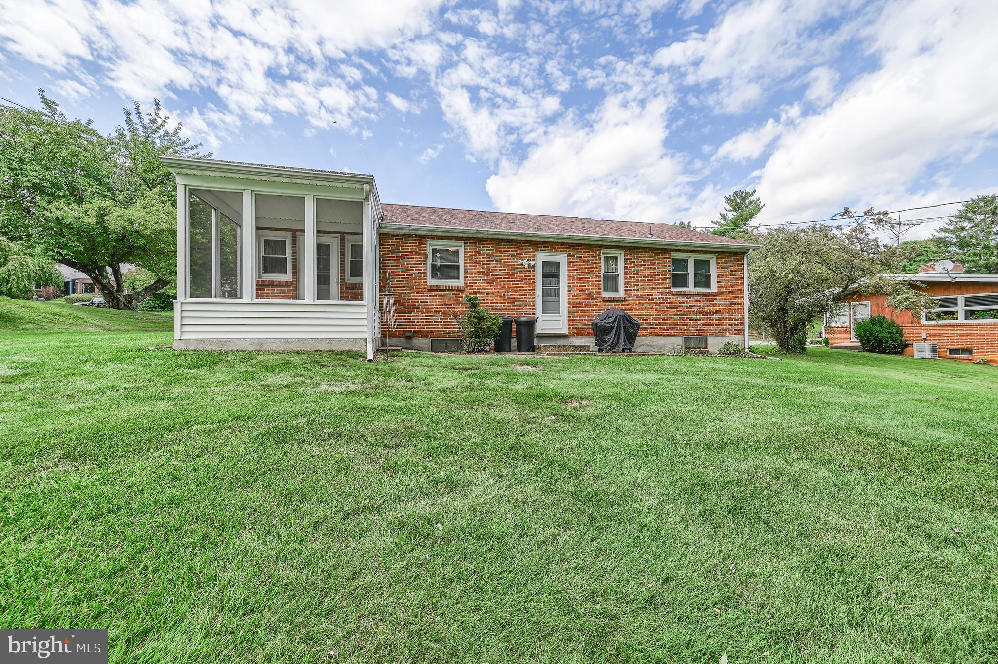 396 Waters Road York, PA 17403 - Photo 30 of 34