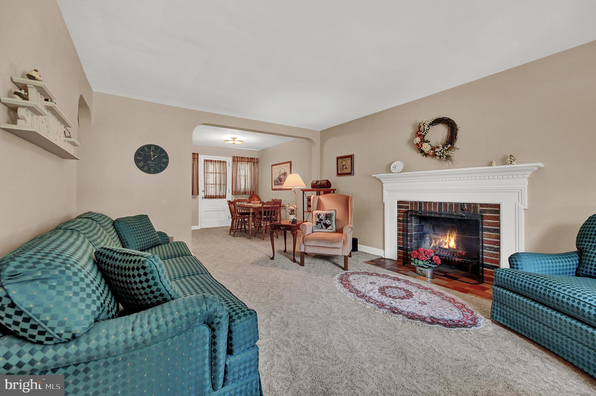 396 Waters Road York, PA 17403 - Photo 5 of 34