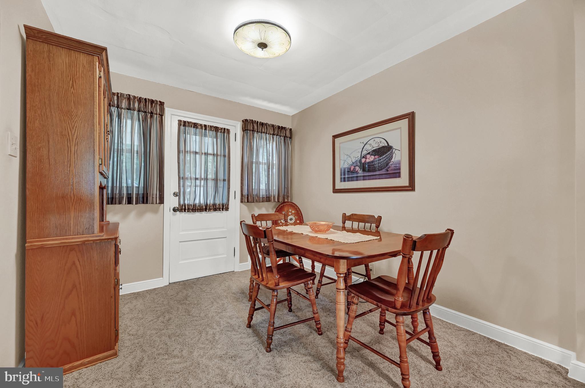 396 Waters Road York, PA 17403 - Photo 9 of 34