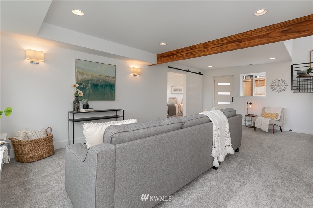 10118 Renton Avenue South Seattle, WA 98178 - Photo 28 of 39 Gallery Image 28