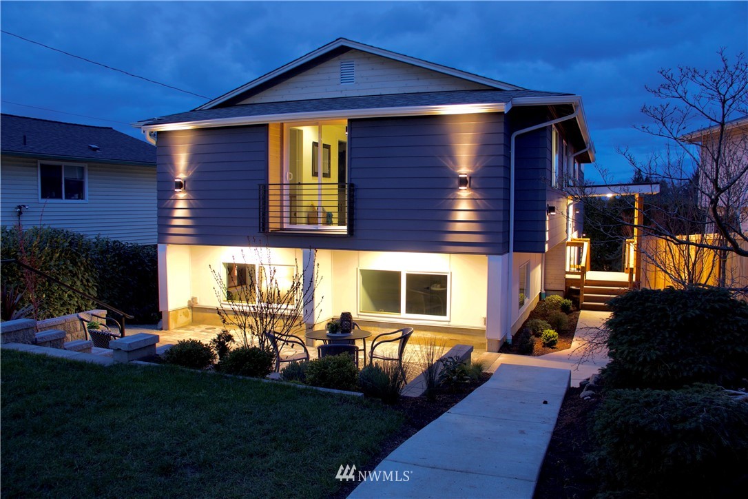 10118 Renton Avenue South Seattle, WA 98178 - Photo 35 of 39 Gallery Image 35