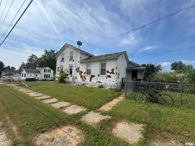 $25,000 | 517 12th Avenue, Fulton, IL 61252