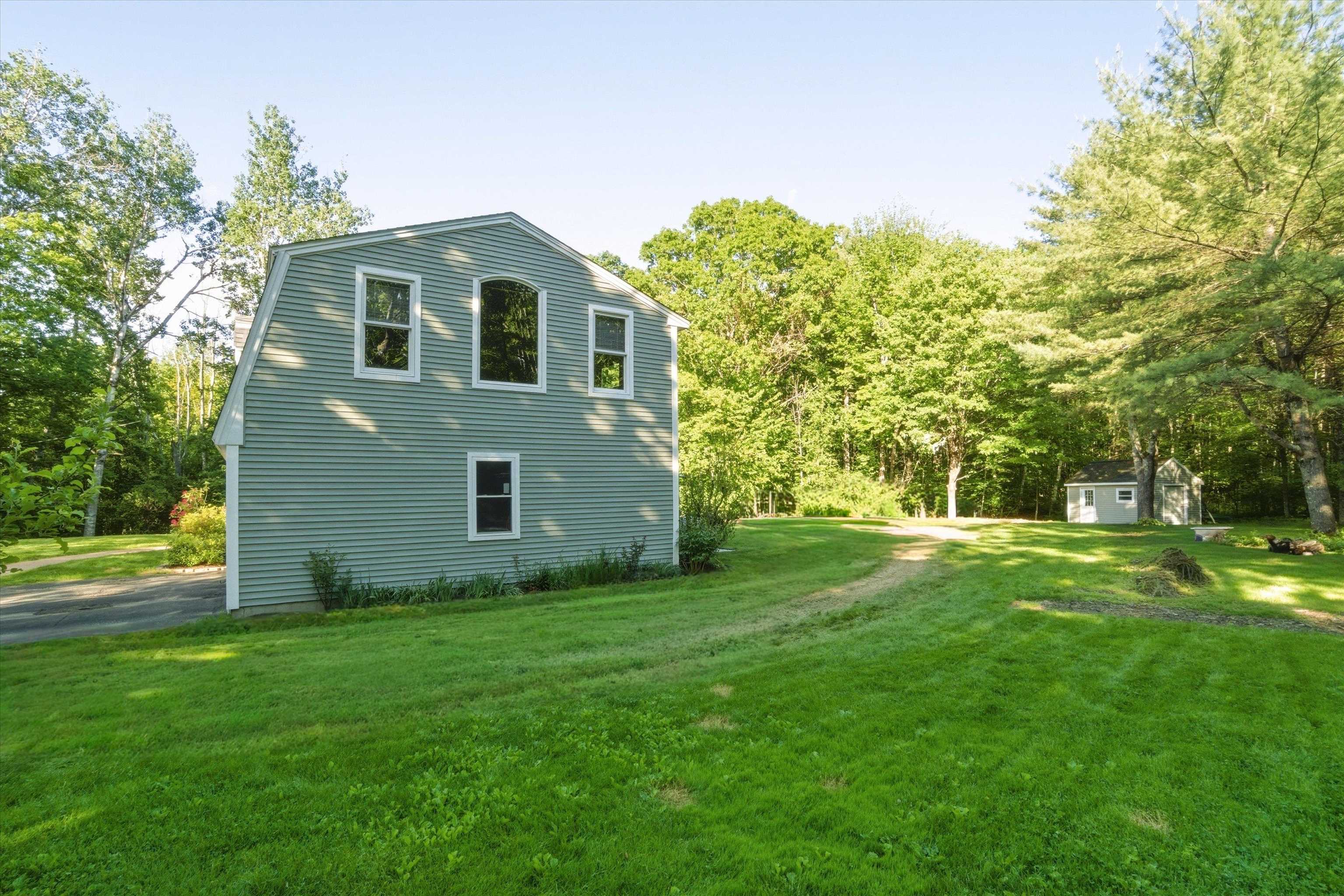 51 Scobie Road New Boston, NH 03070 - Photo 34 of 40