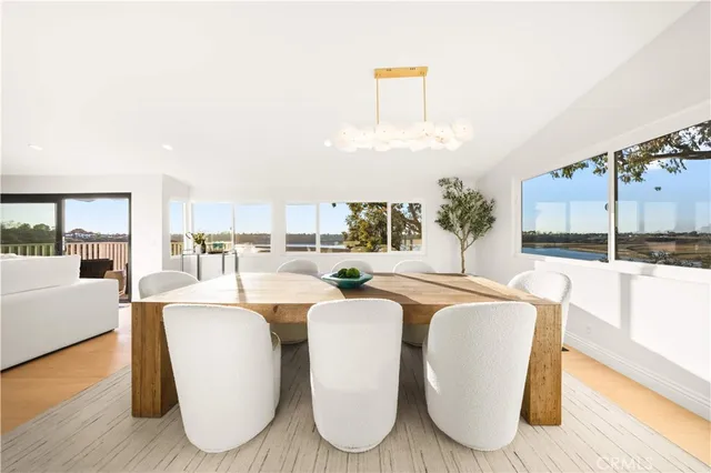 $3,290,000 | 2427 Vista Nobleza, Newport Beach, CA 92660