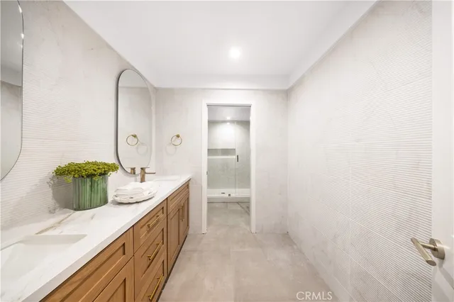 $3,290,000 | 2427 Vista Nobleza, Newport Beach, CA 92660