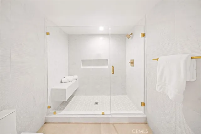 $3,290,000 | 2427 Vista Nobleza, Newport Beach, CA 92660