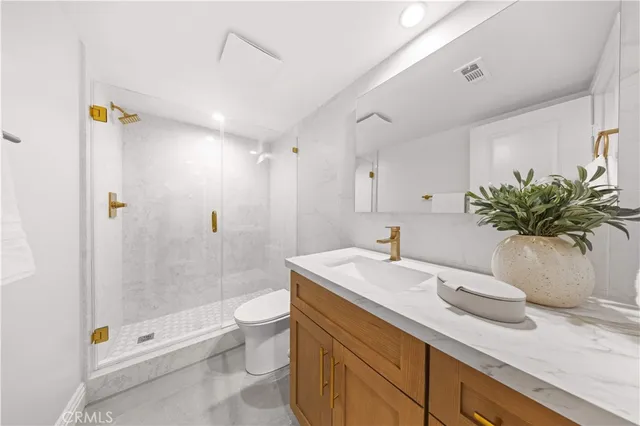 $3,290,000 | 2427 Vista Nobleza, Newport Beach, CA 92660