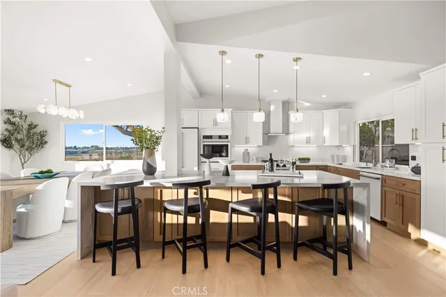 $3,290,000 | 2427 Vista Nobleza, Newport Beach, CA 92660