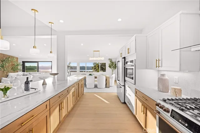 $3,290,000 | 2427 Vista Nobleza, Newport Beach, CA 92660