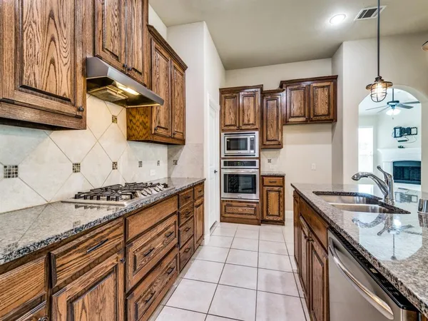 $2,850 | 820 Callcott Street, McKinney, TX 75072