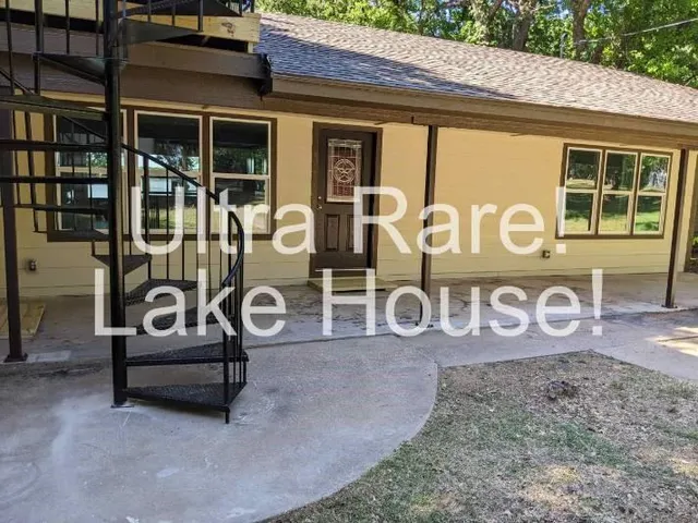 $3,395 | 7464 Love Circle, Fort Worth, TX 76135