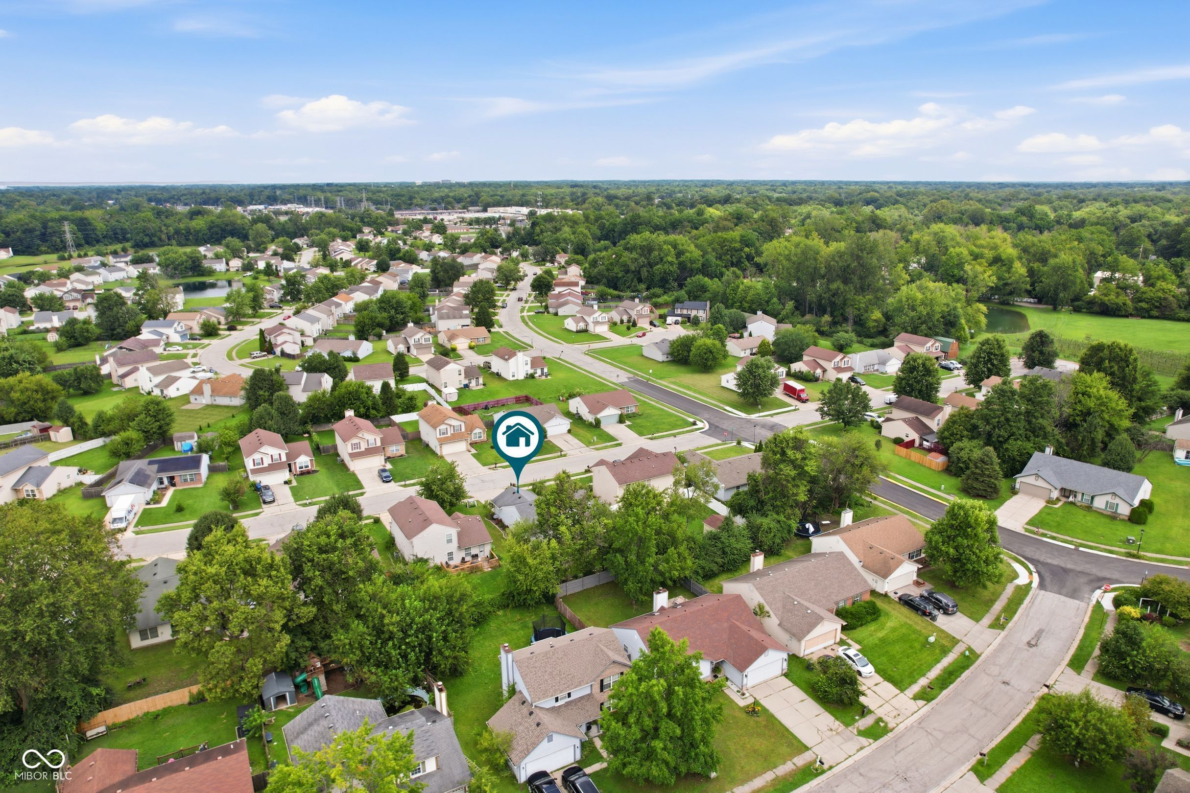 2915 Driving Wind Way Indianapolis, IN 46268 - Photo 23 of 25 Gallery Image 23