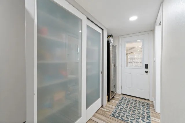 $930,000 | 1112 South Sunnyside Avenue, Fresno, CA 93727