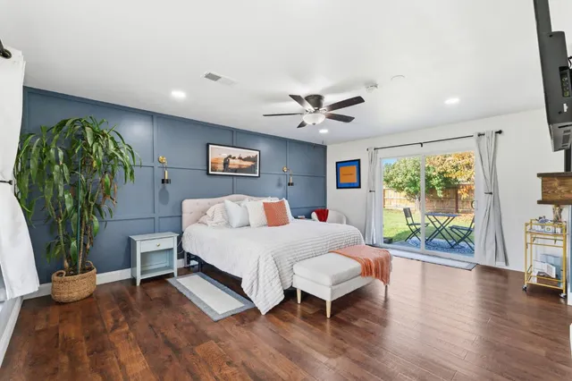 $930,000 | 1112 South Sunnyside Avenue, Fresno, CA 93727