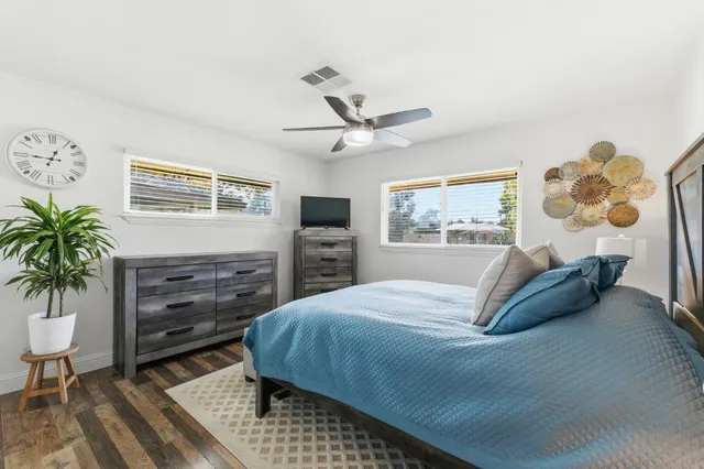 $930,000 | 1112 South Sunnyside Avenue, Fresno, CA 93727