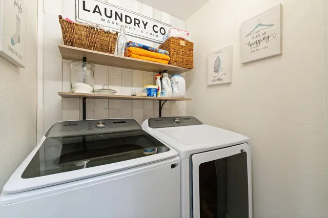 $930,000 | 1112 South Sunnyside Avenue, Fresno, CA 93727