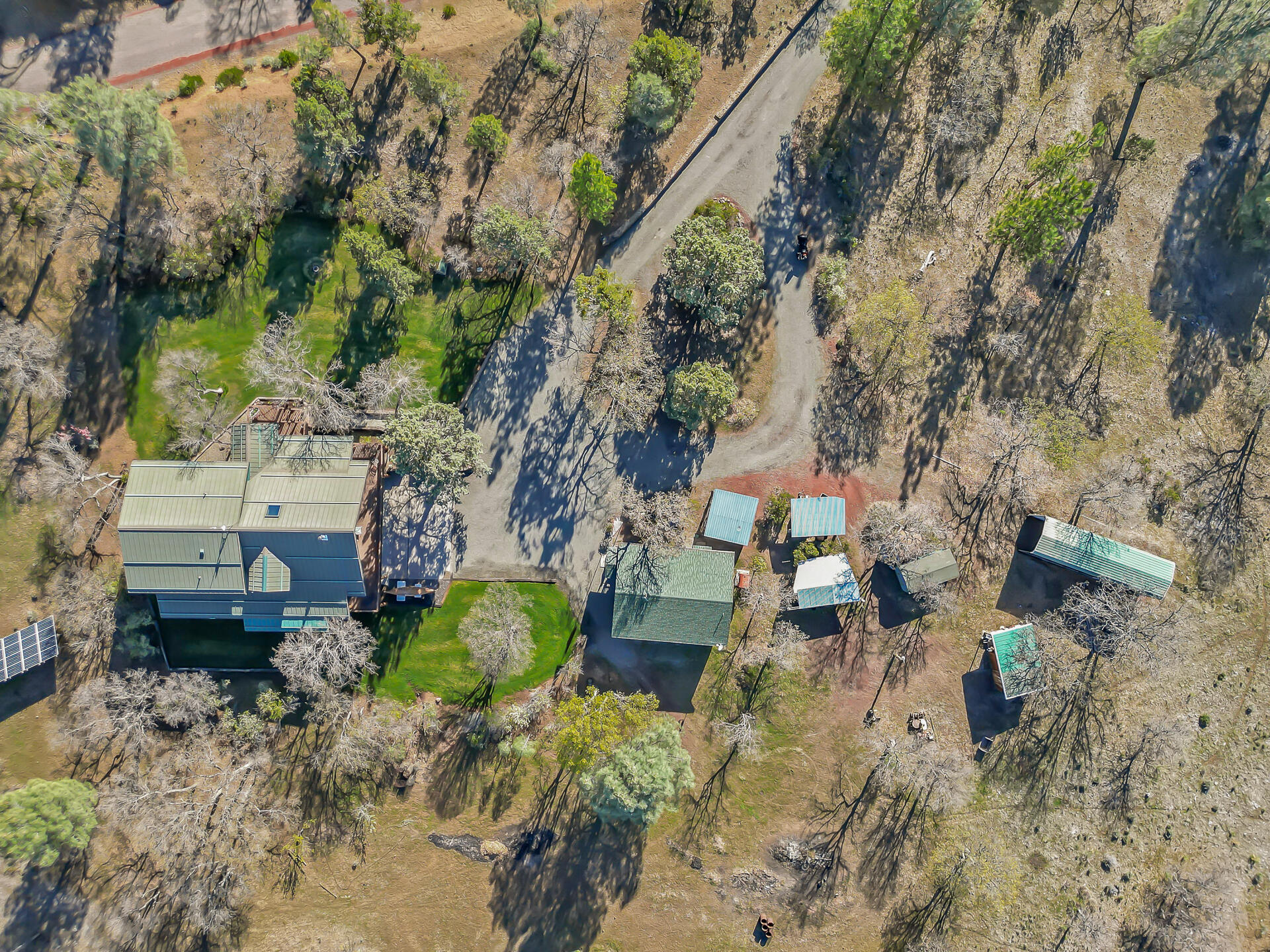 43007 Shoshoni Loop Fall River Mills, CA 96028 - Photo 12 of 87 43007ShoshoniLoop-13