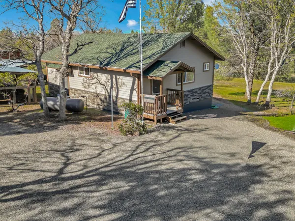 $724,000 | 43007 Shoshoni Loop, Fall River Mills, CA 96028
