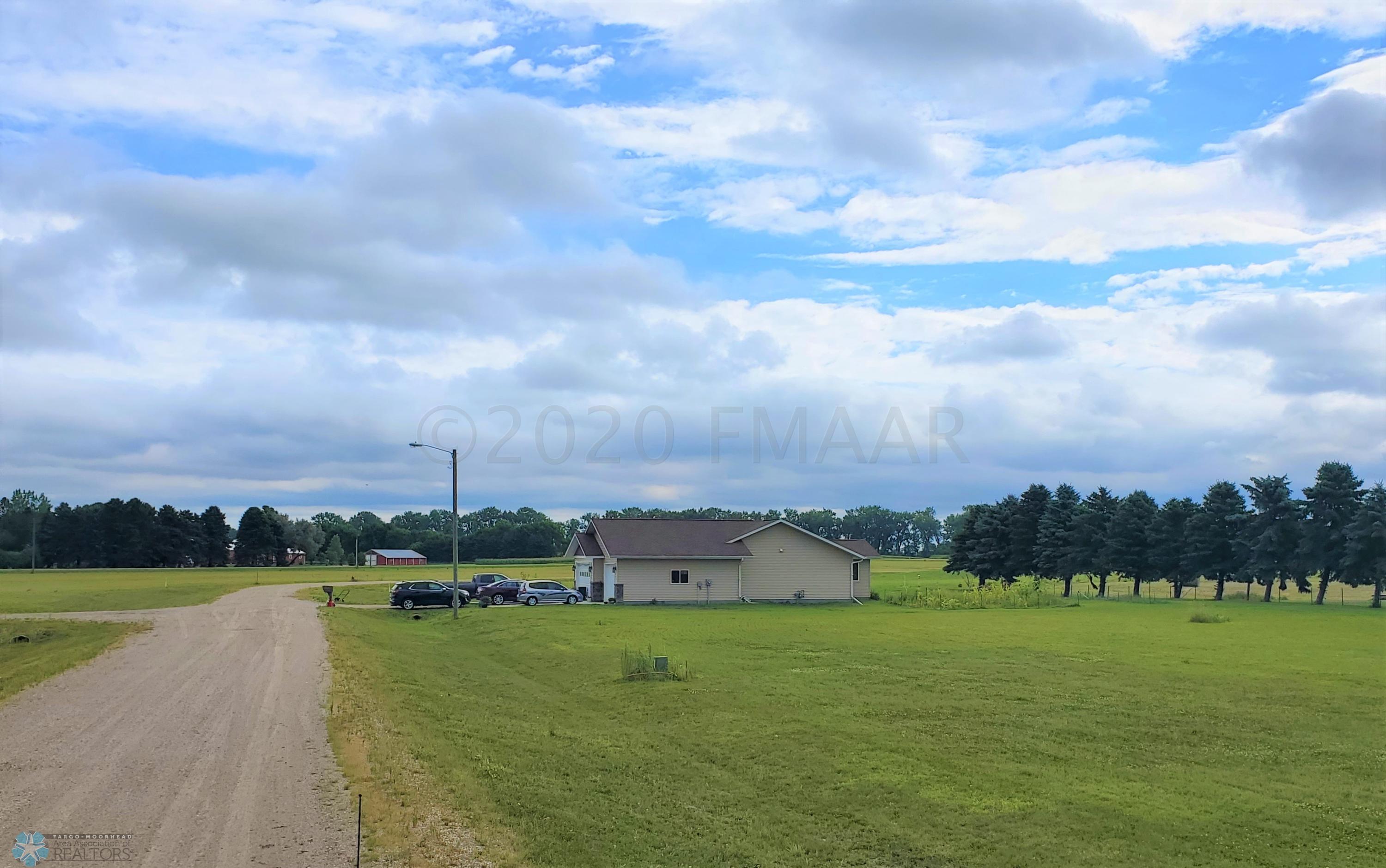 1007 Edison Street Milnor, ND 58060 - Photo 3 of 6 Gallery Image 3