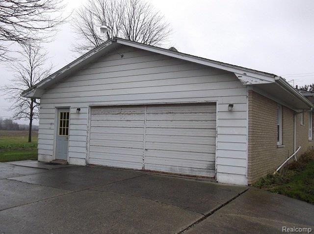22670 29 Mile Road Ray, MI 48096 - Photo 3 of 24 3 garage.JPG