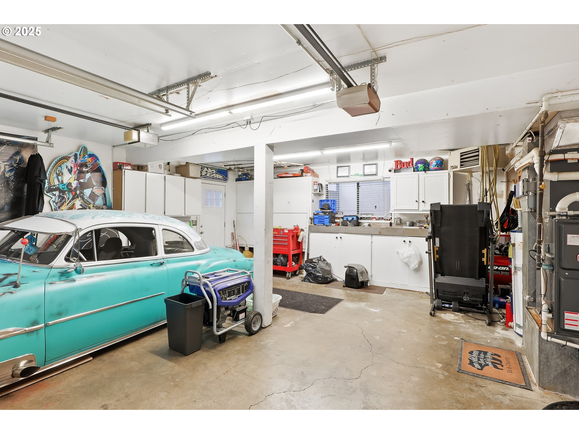 2185 Southwest 9th Court Gresham, OR 97080 - Photo 20 of 28 a view of parking garage