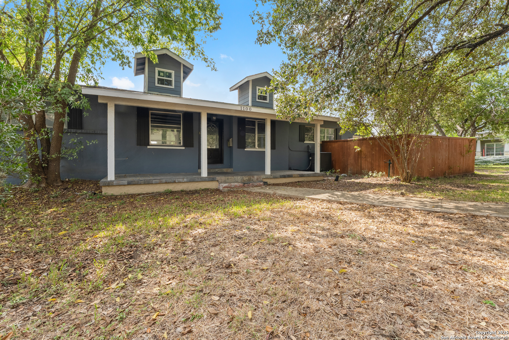 1100 Garraty Road Terrell Hills, TX 78209 - Photo 1 of 27