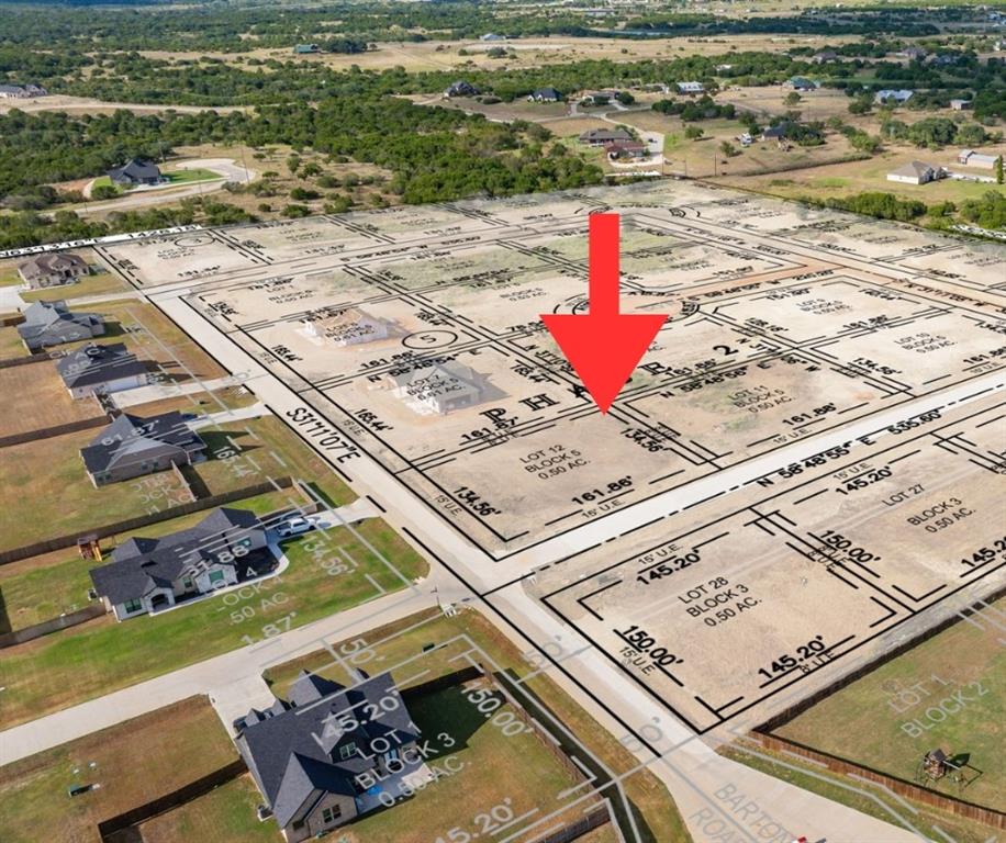 a view of an outdoor space