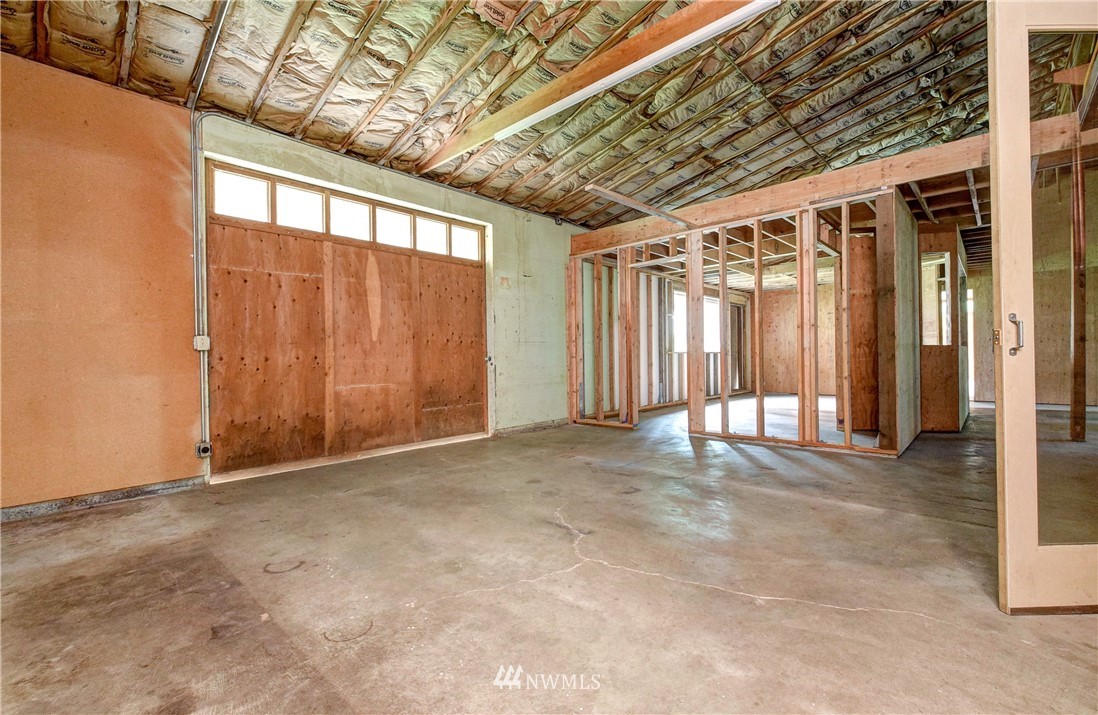23507 49th Avenue Southeast Bothell, WA 98021 - Photo 11 of 25 a view of an empty room