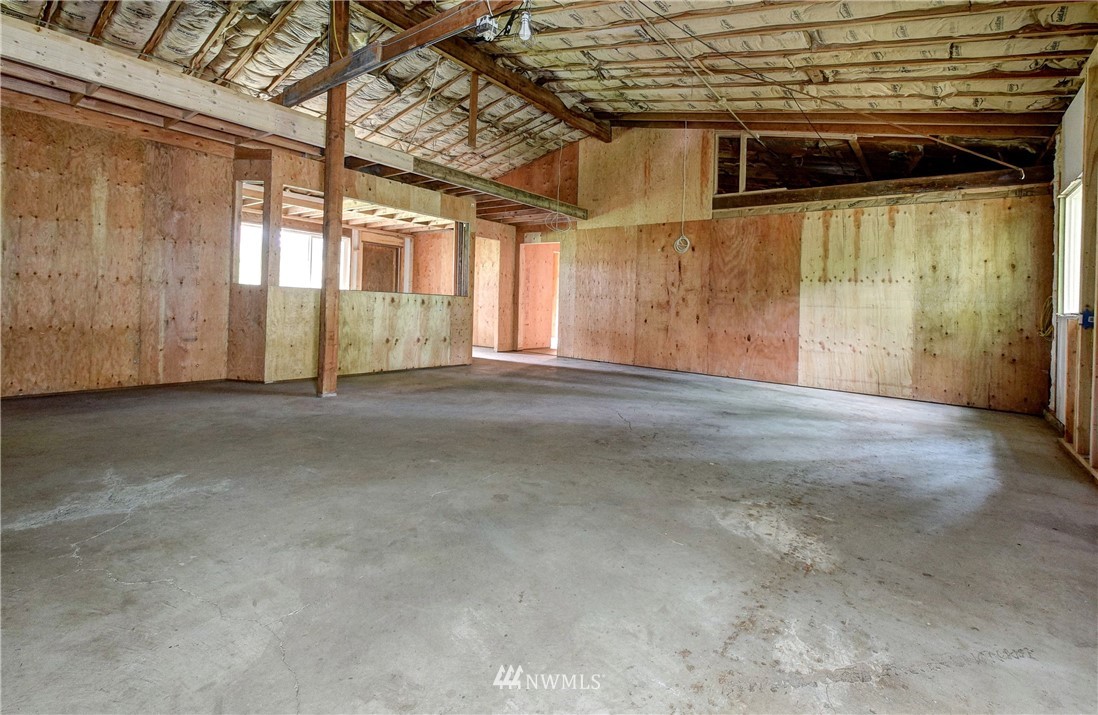 23507 49th Avenue Southeast Bothell, WA 98021 - Photo 14 of 25 a view of an empty room