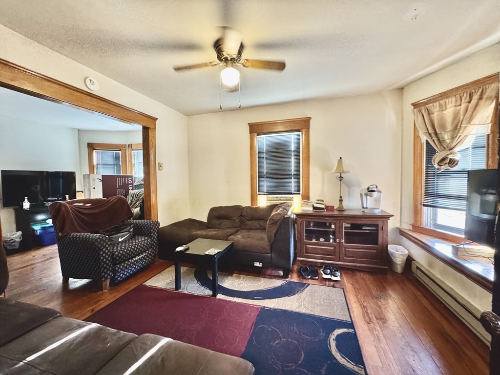 427 Orange Street Springfield, MA 01108 - Photo 23 of 39