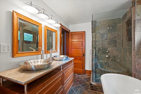 $464,900 | 817 Maine Street, Lawrence, KS 66044