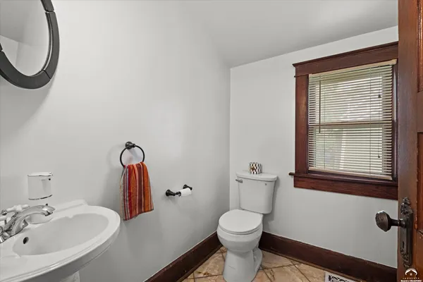 $464,900 | 817 Maine Street, Lawrence, KS 66044