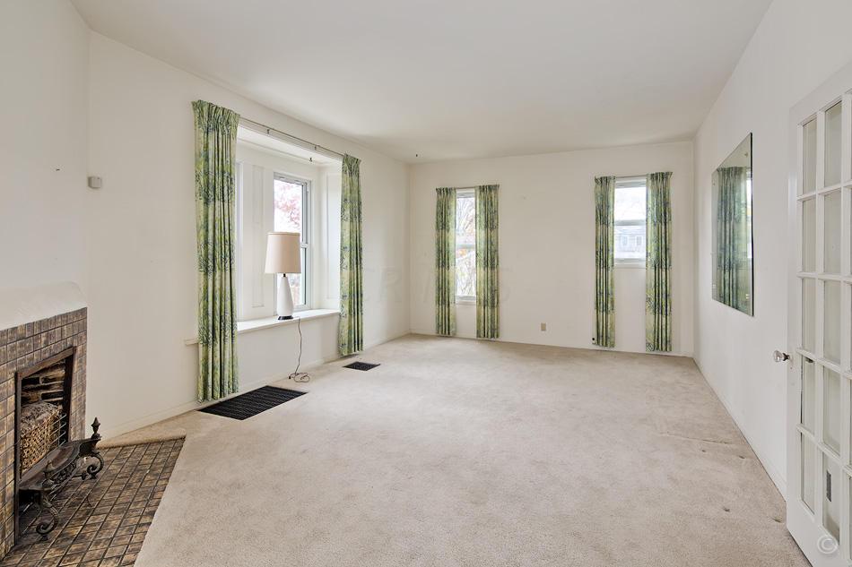1219 Lincoln Road Columbus, OH 43212 - Photo 3 of 11