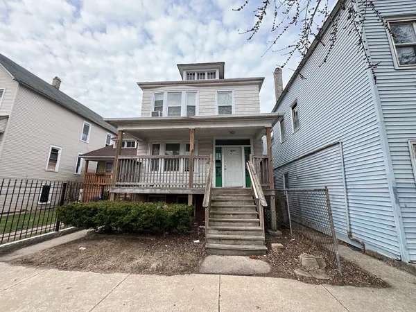 $190,000 | 8242 South Houston Avenue, Chicago, IL 60617