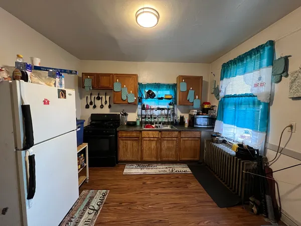 $190,000 | 8242 South Houston Avenue, Chicago, IL 60617