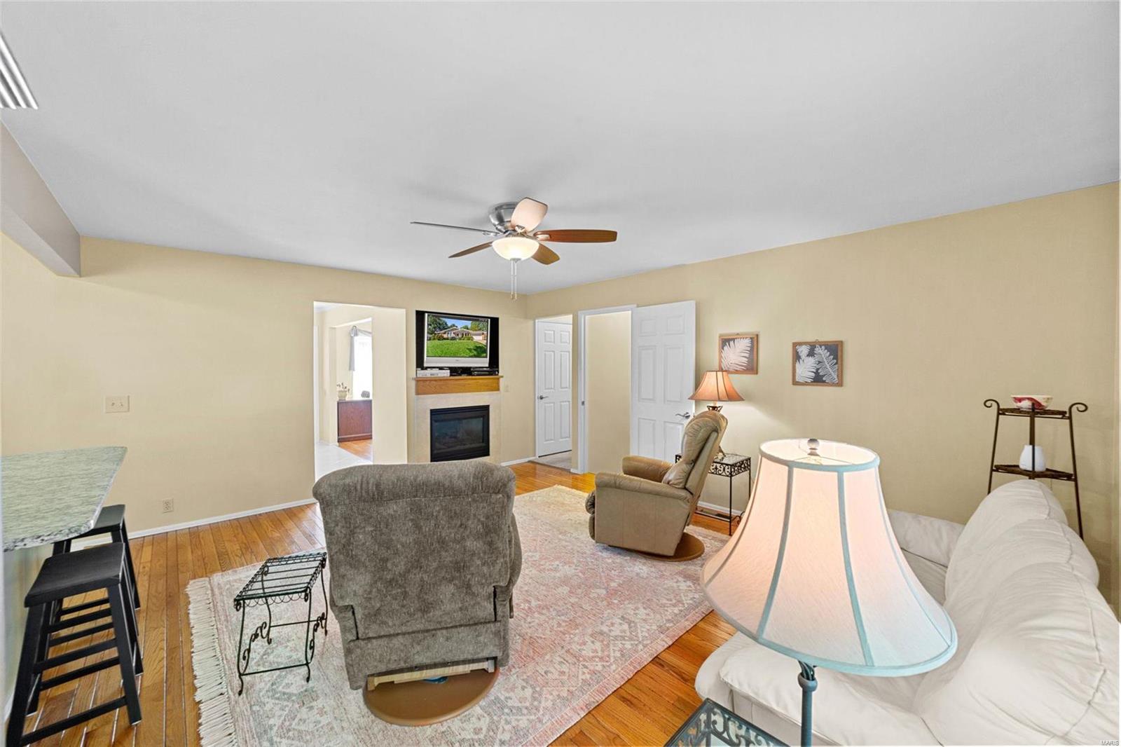 403 Tamarack Drive Ballwin, MO 63011 - Photo 14 of 42