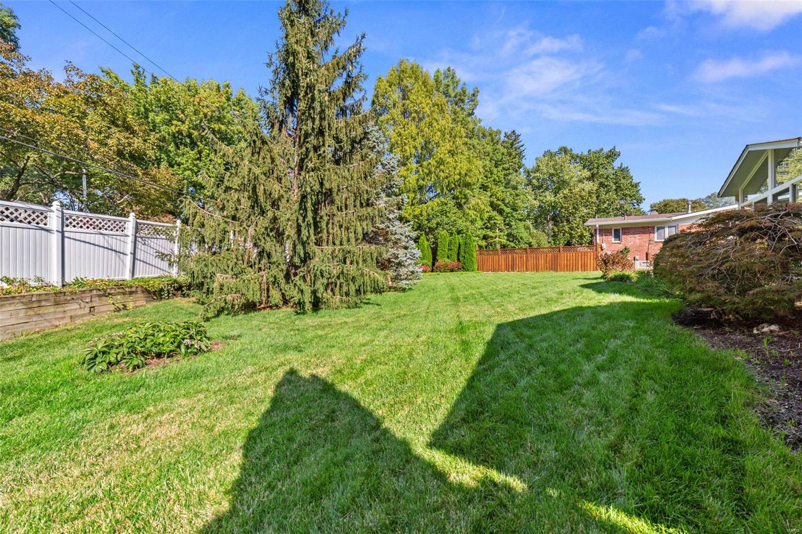 403 Tamarack Drive Ballwin, MO 63011 - Photo 37 of 42