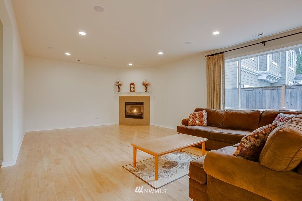 4027 219th Street Southeast Bothell, WA 98021 - Photo 12 of 25