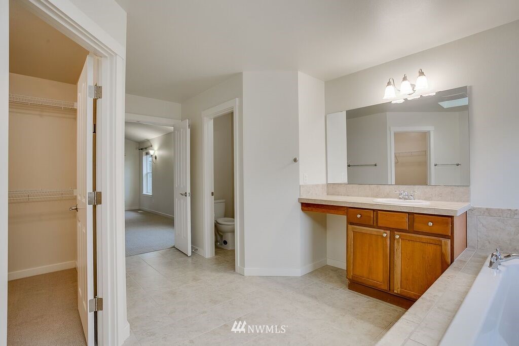 4027 219th Street Southeast Bothell, WA 98021 - Photo 17 of 25