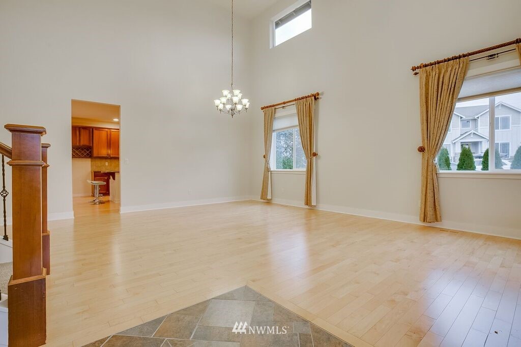 4027 219th Street Southeast Bothell, WA 98021 - Photo 3 of 25