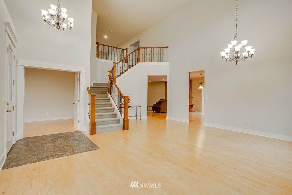 4027 219th Street Southeast Bothell, WA 98021 - Photo 4 of 25